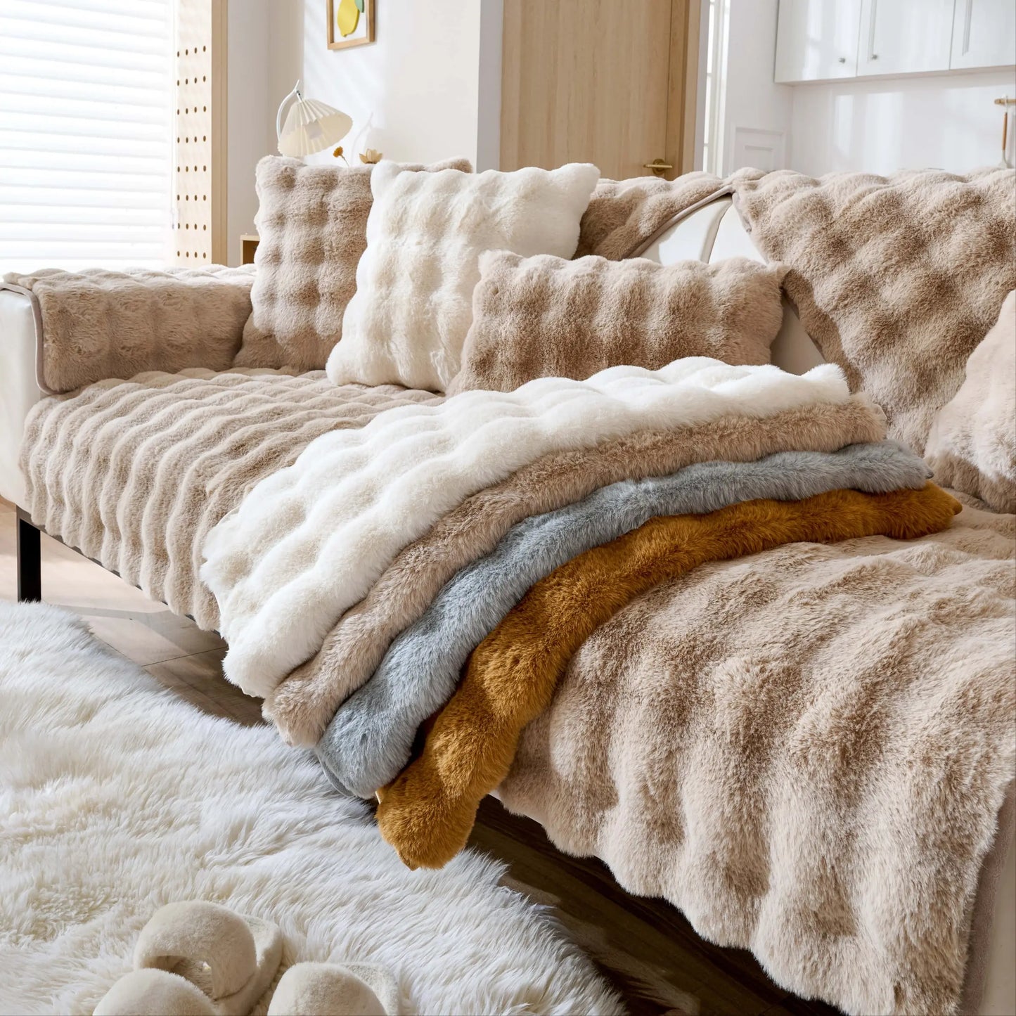 Fluffy Non-Slip Washable Plush Sofa Cushion Cover - Pet-Friendly Couch Protector Pad for Armchair, Loveseat, and 3-Seater - Stylish Living Room Decor