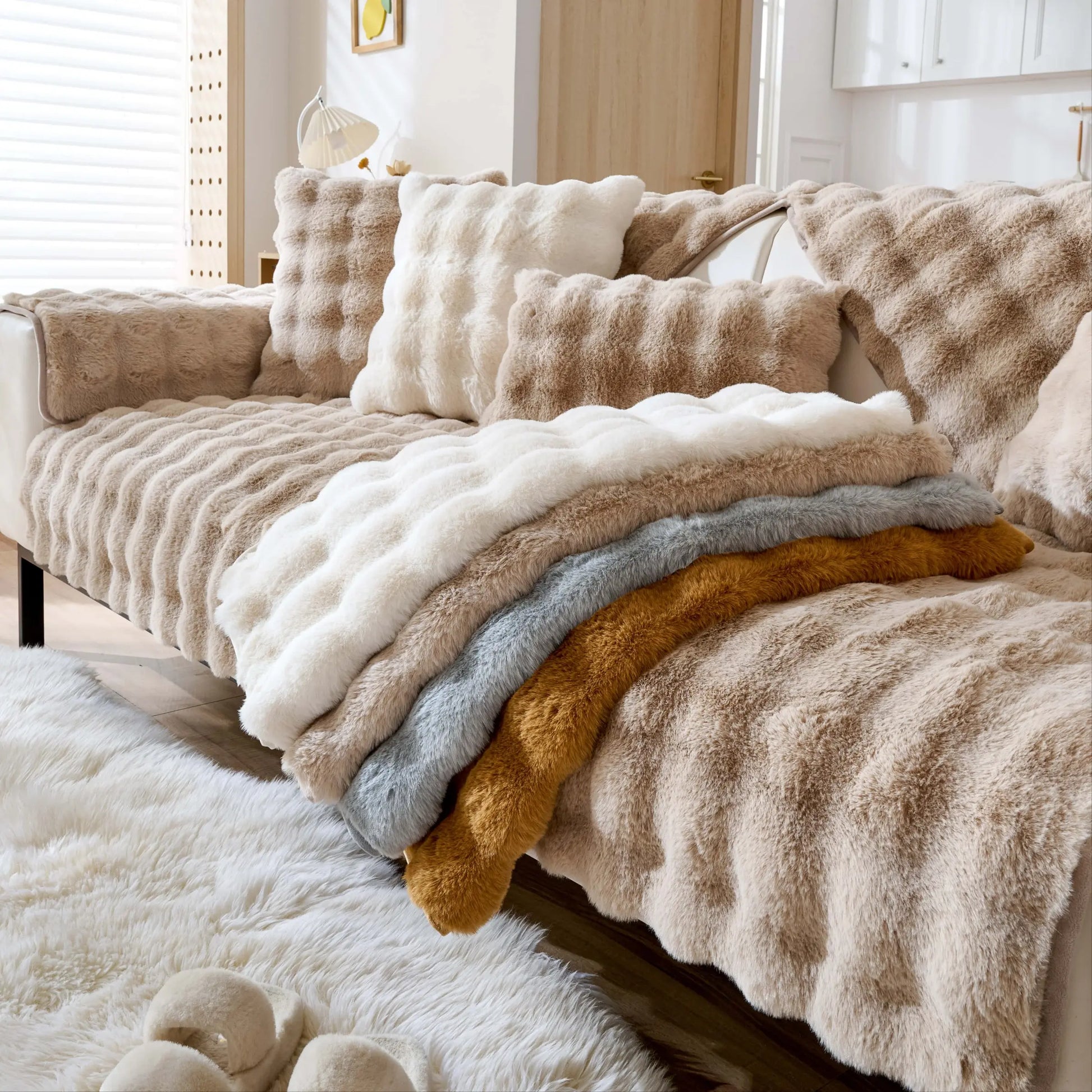 Fluffy Non-Slip Washable Plush Sofa Cushion Cover - Pet-Friendly Couch Protector Pad for Armchair, Loveseat, and 3-Seater - Stylish Living Room Decor